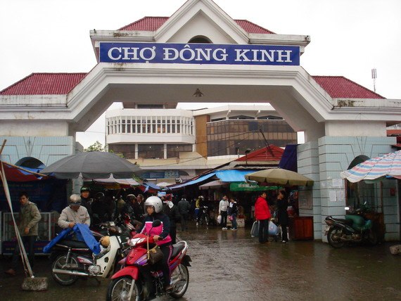 Chợ đông kinh