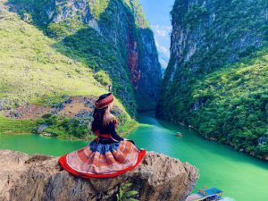 Du lịch Hà Giang: Tour Cột Cờ Lũng Cú – Sông Nho Quế 3 ngày 2 đêm