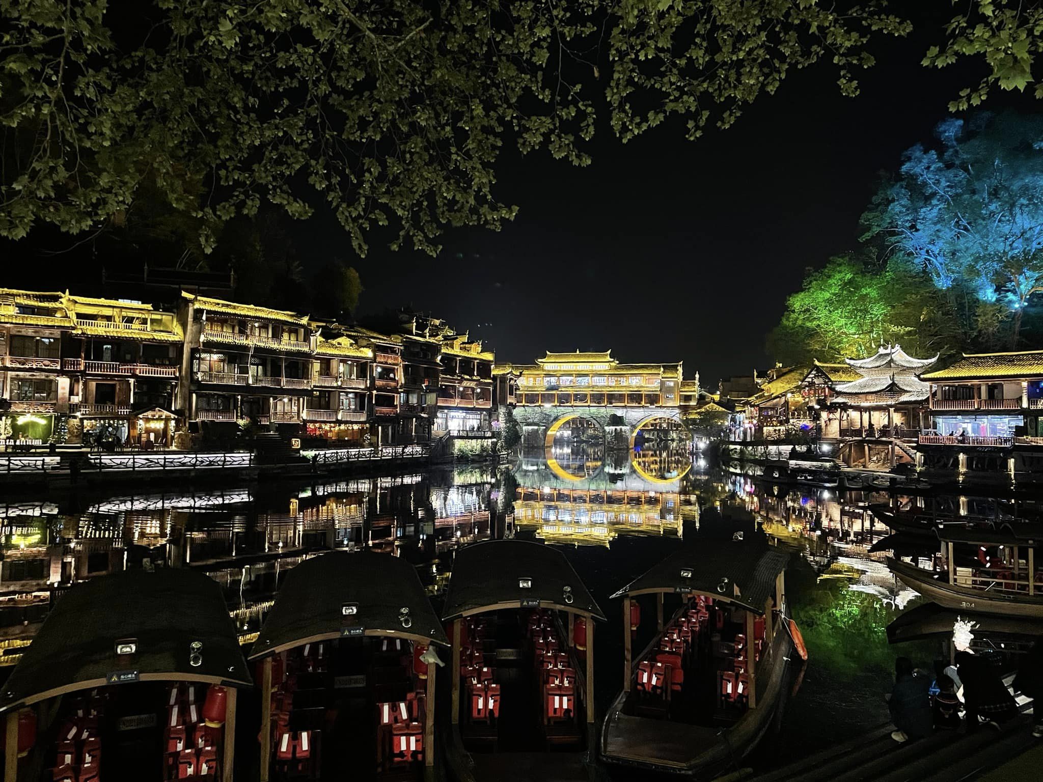 Tour Phượng Hoàng Cổ Trấn