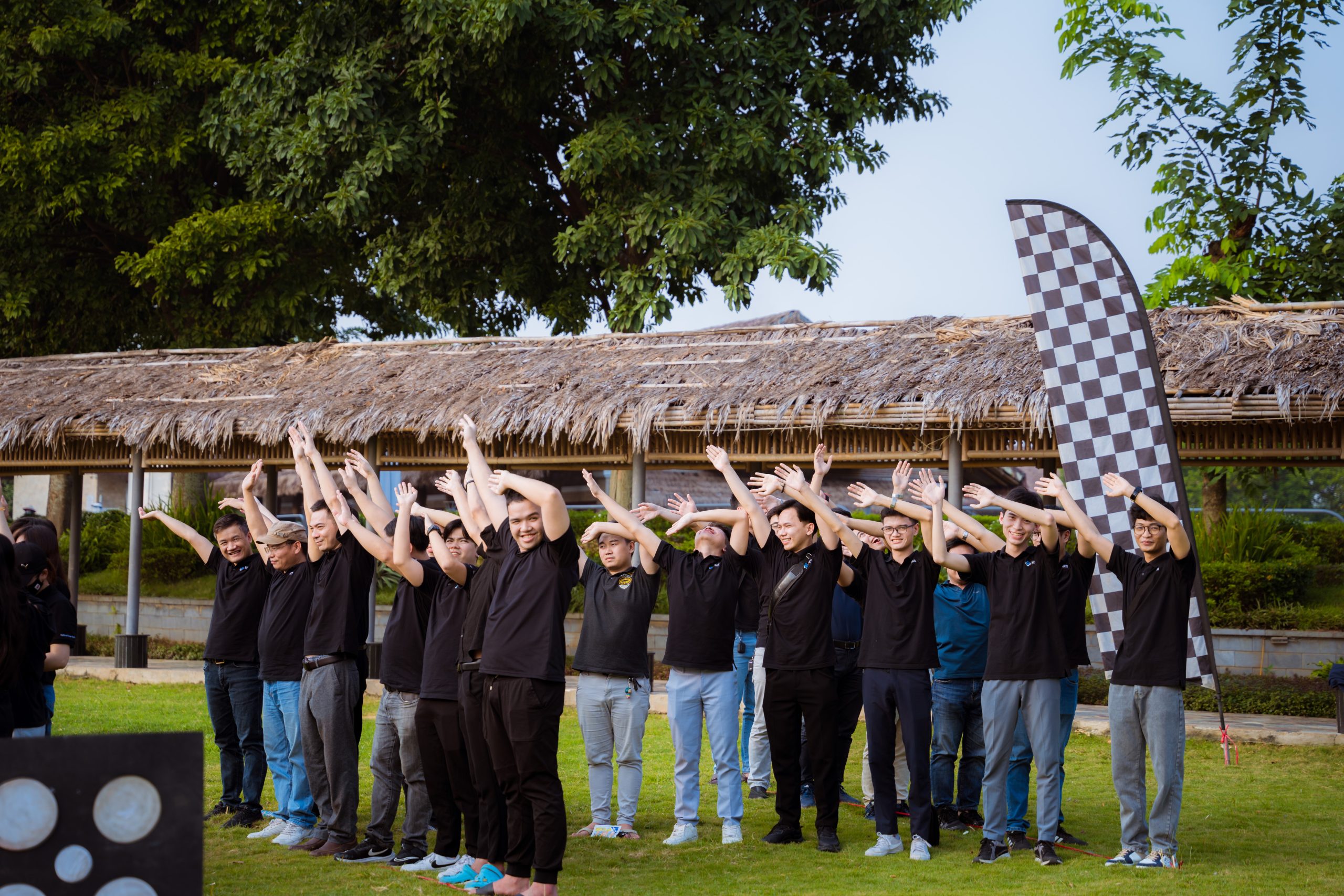 Kết hợp chương trình team building vào chuyến du lịch tạo ra một điểm nhấn đặc biệt, làm cho lịch trình trở nên ấn tượng và khó quên