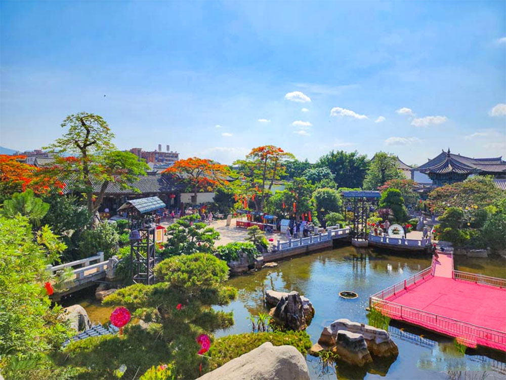 Khuôn viên dinh thự Chu Gia Hoa Viên