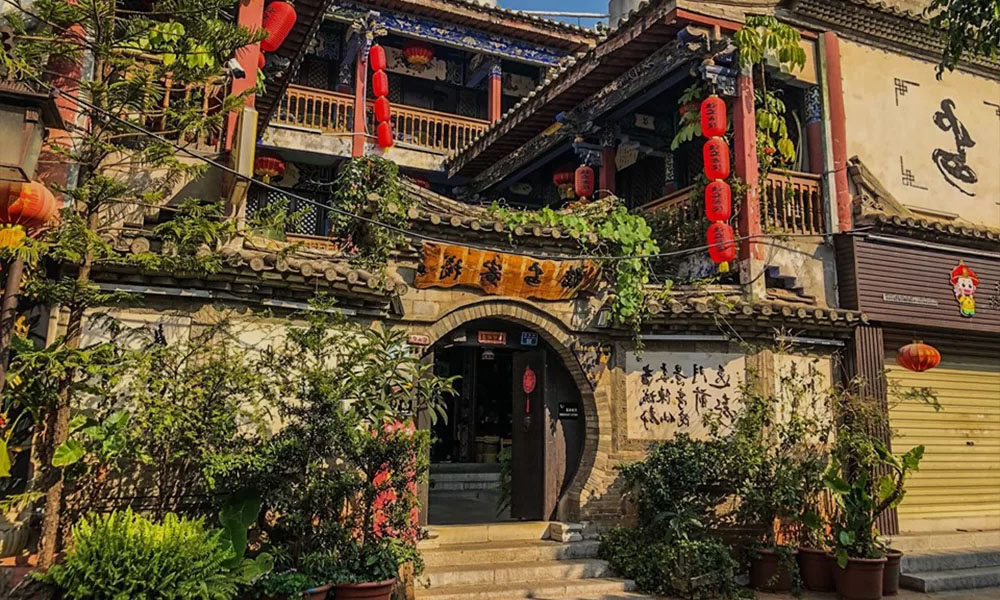 Phố cổ Kiến Thủy.