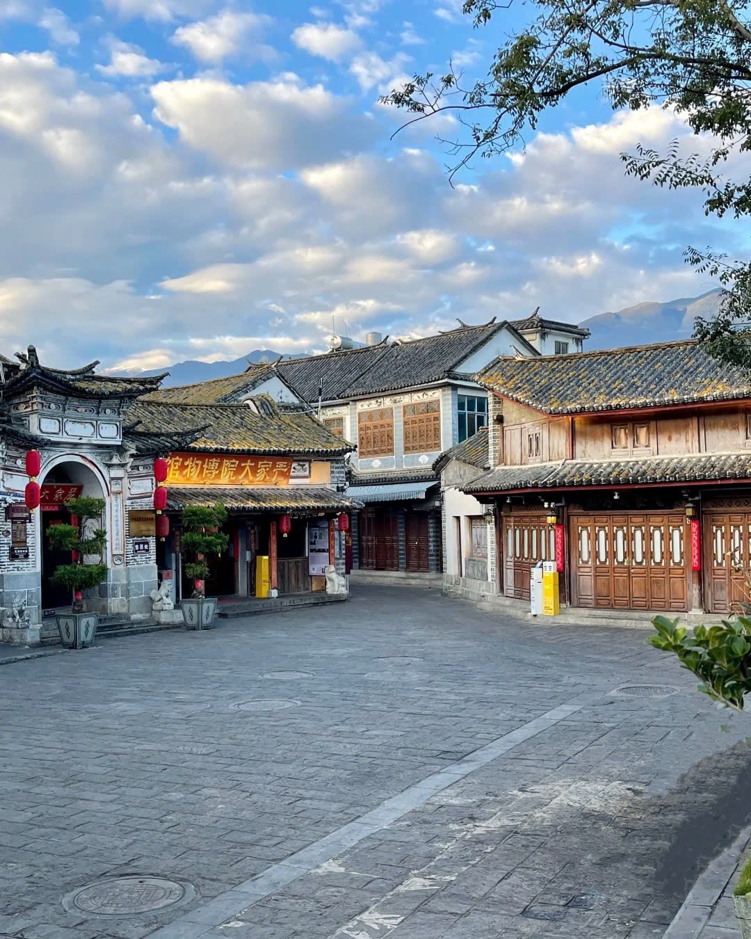 Làng cổ Hỷ Châu.